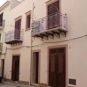 Appartamento Il Glicine, Castellammare del Golfo