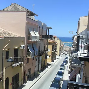 Appartamento Centro Storico 38, Castellammare del Golfo