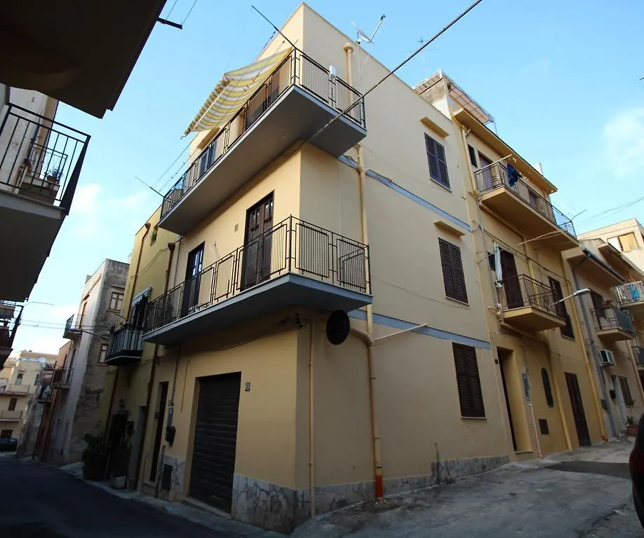 Casa Vacanze da Roberto Castellammare del Golfo 0*,